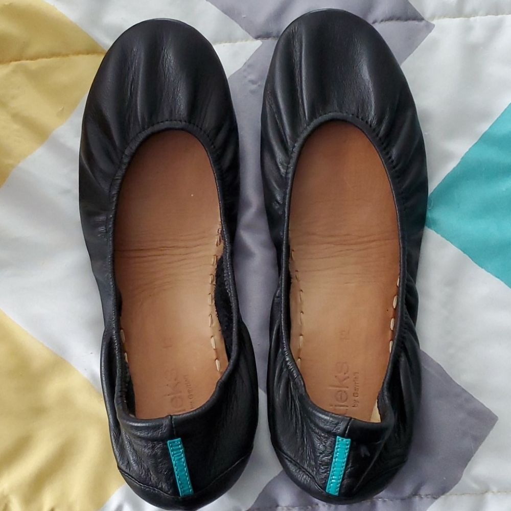 Black Leather Ballet Flats